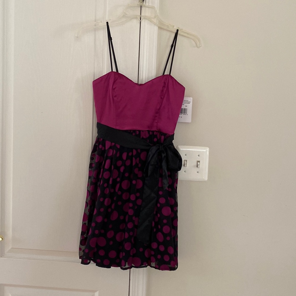 NWT Sleeveless Sweetheart Polkadot Dress